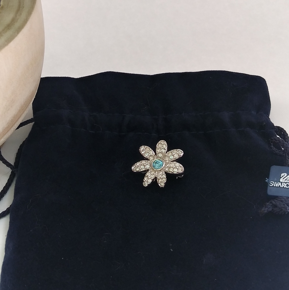 Swarovski Daisy pin